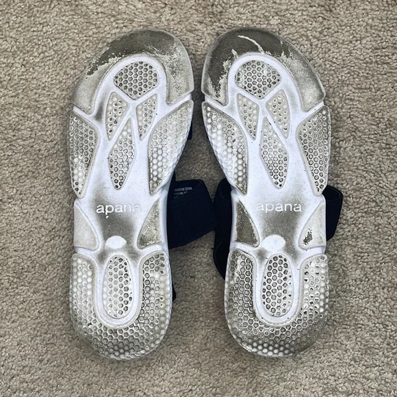 Apana Nola Sandal. Size: 8. - Picture 6 of 10